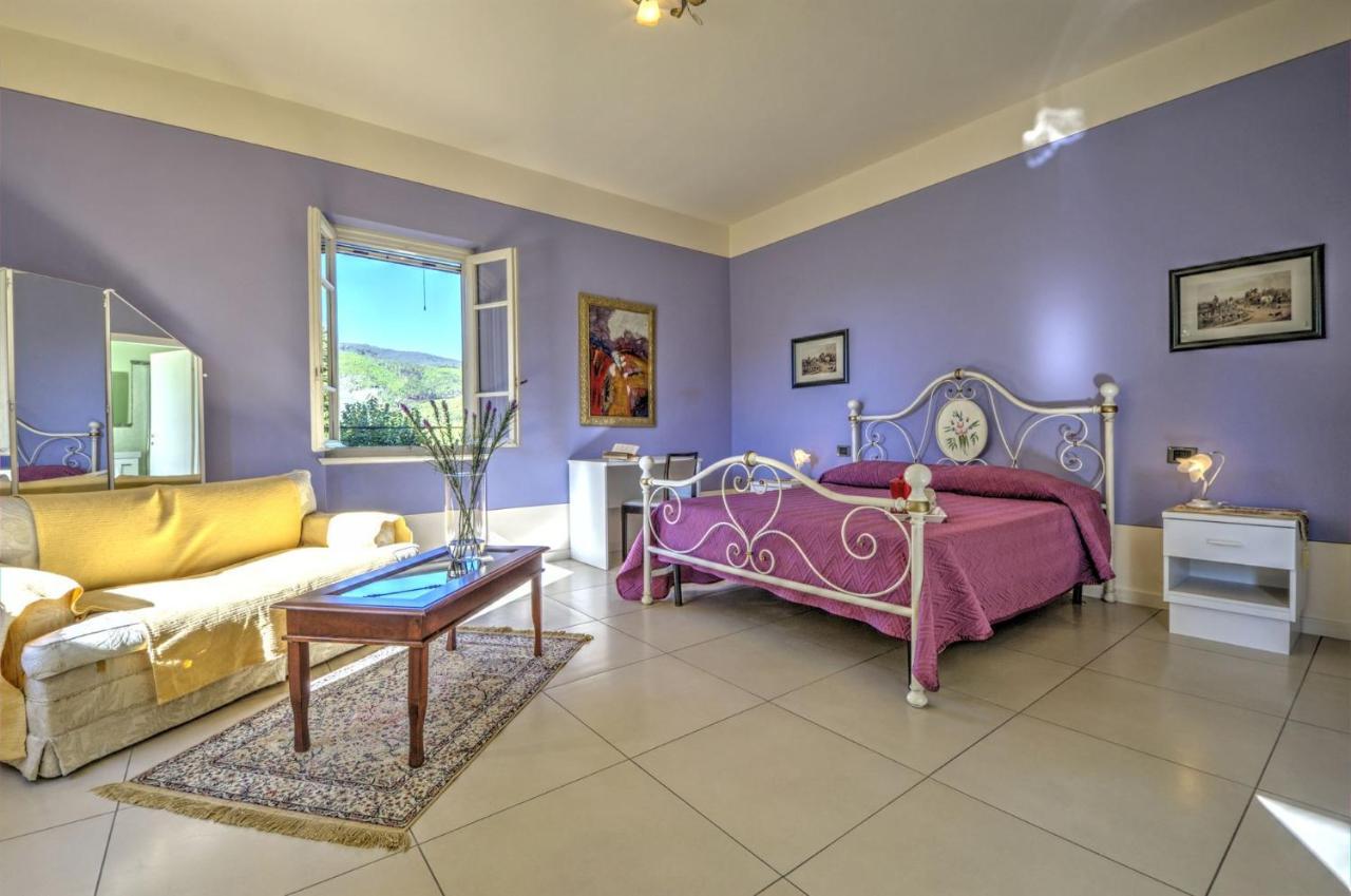 Lucca Cycling Holidays Il Tiglio Rooms SantʼAndrea di Compito Buitenkant foto