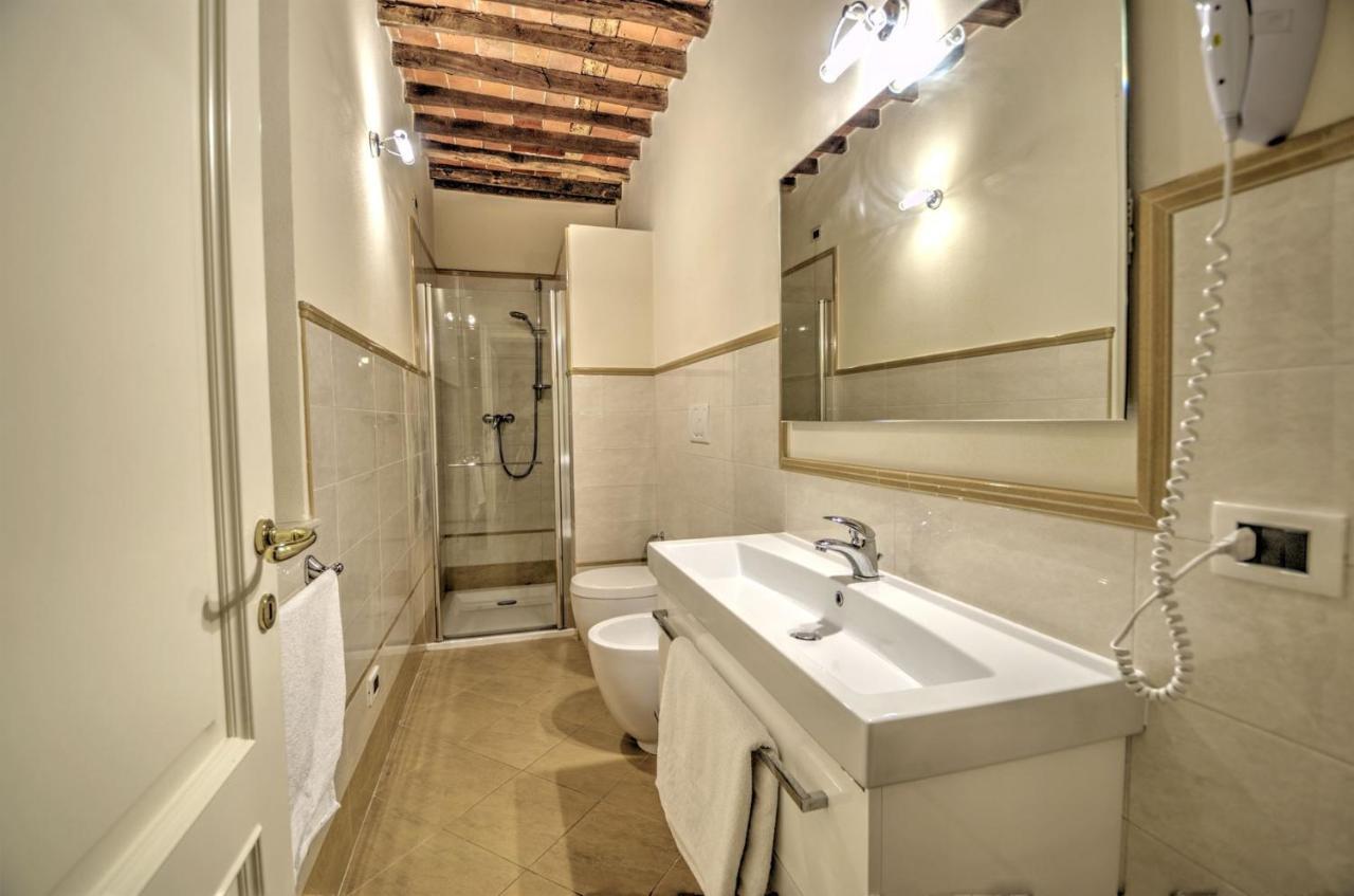 Lucca Cycling Holidays Il Tiglio Rooms SantʼAndrea di Compito Buitenkant foto