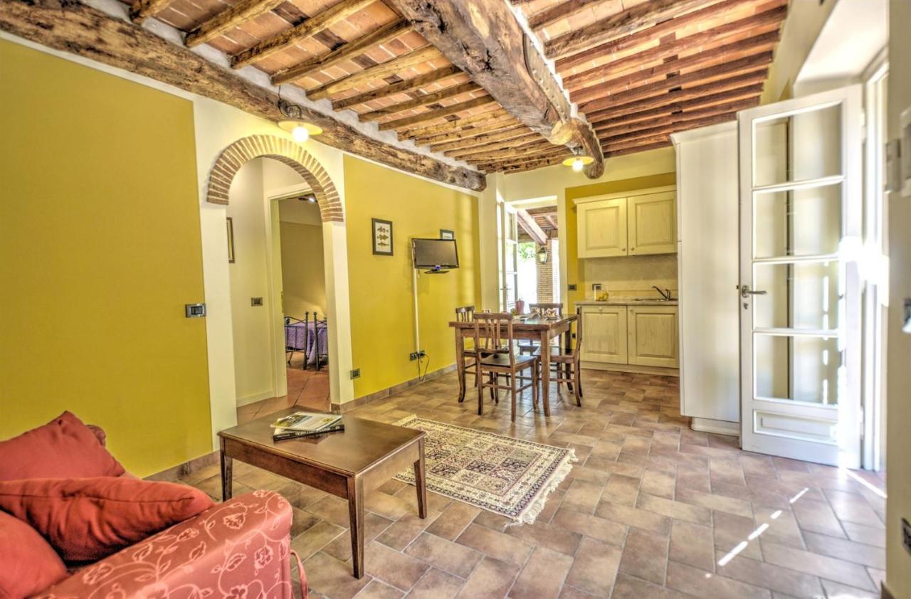 Lucca Cycling Holidays Il Tiglio Rooms SantʼAndrea di Compito Buitenkant foto