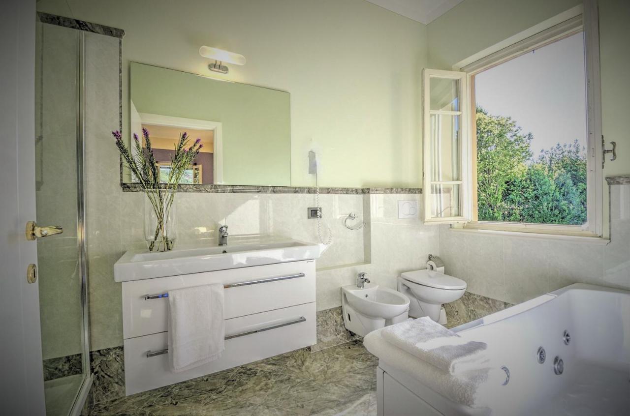 Lucca Cycling Holidays Il Tiglio Rooms SantʼAndrea di Compito Buitenkant foto