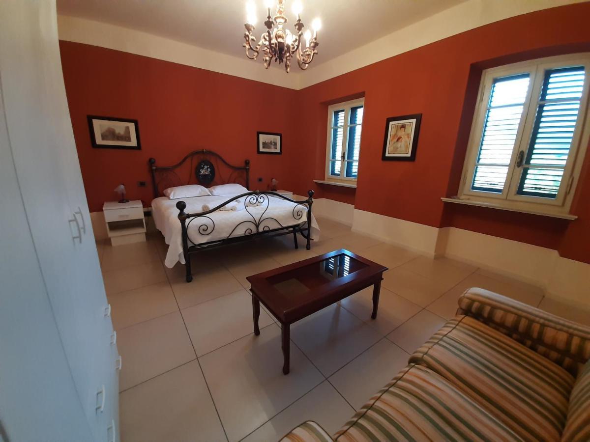 Lucca Cycling Holidays Il Tiglio Rooms SantʼAndrea di Compito Buitenkant foto