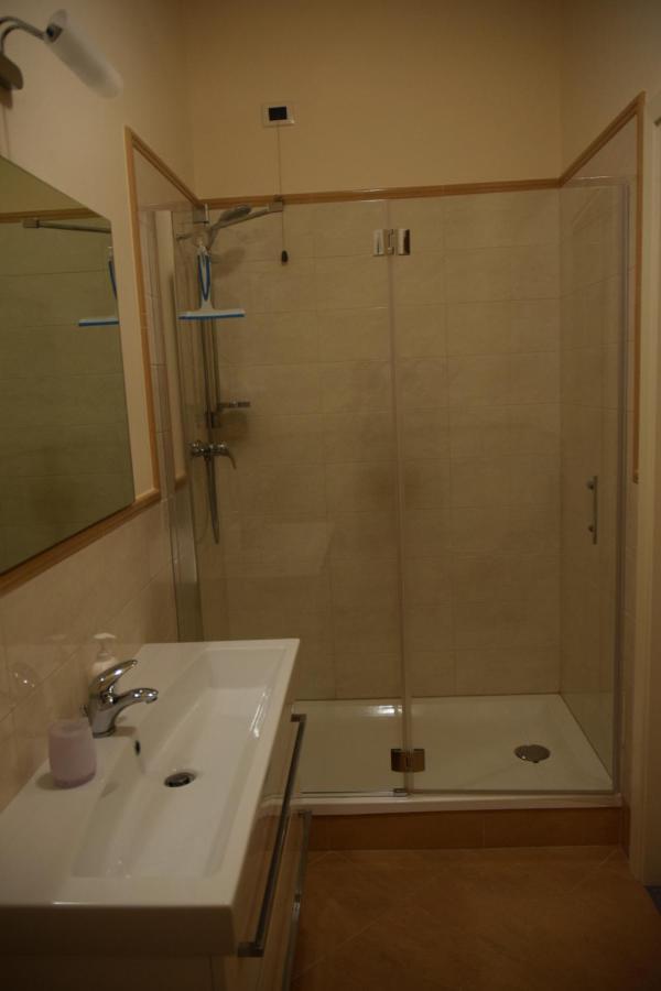Lucca Cycling Holidays Il Tiglio Rooms SantʼAndrea di Compito Buitenkant foto